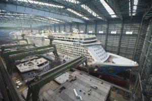 Norwegian Breakaway im Dock (Bild Meyer Werft)