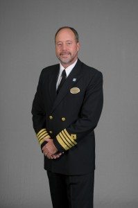 Evans Hoyt ist Kapitätn der Norwegian Escpae (Bild Norwegian Cruise Line)