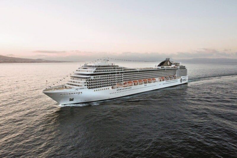 Mit MSC Poesia Vulkane und sprudelnde Geysire in Grönland und Island erleben