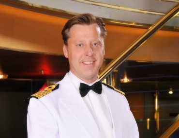 Emiel de Vries wird Kapitän der neuen MS Koningsdam