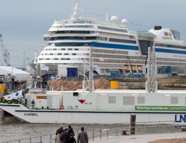 Weltpremiere: AIDAsol erstmals mit emissionsarmem Strom beliefert