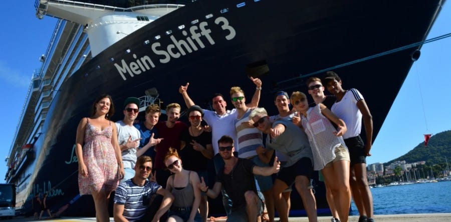 Breakdance und Klassik vereint im Wintergarten Varieté auf der Mein Schiff 3