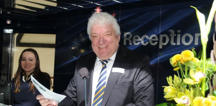 Hans Meiser begleitet als Kreuzfahrtdirektor 2016 sechs Reisen der MS Hamburg