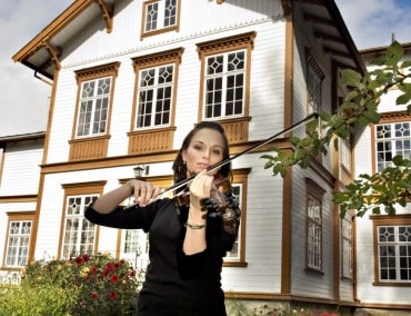 Hurtigruten lädt zu Musik- und Kulturevents in ausgedienten Fischöltank ein