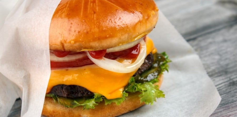 Die Mein Schiff Wohlfühlflotte bietet neu sechs kostenlose Burger an Bord an