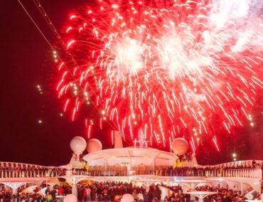 Gänsehaut pur: Neujahrsfeuerwerk mit drei AIDA Schiffen