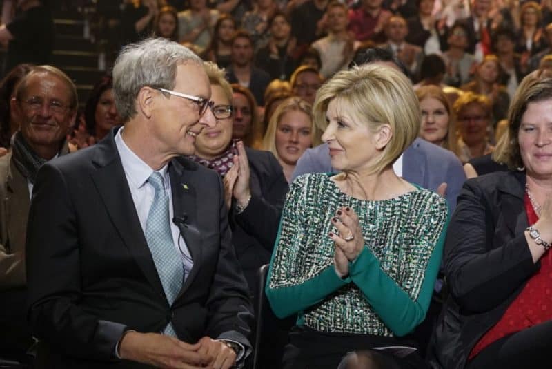 Phoenix Reisen unterstützt Brot für Brüder und Miseror mit 1.2 Millionen Euro