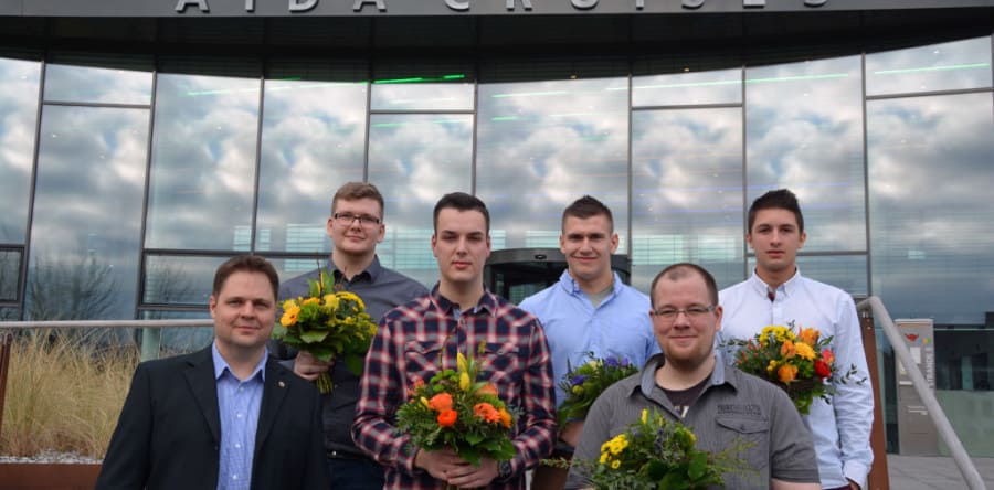 Nachwuchs für die AIDA Crew: Mechatronik-Absolventen starten an Bord beruflich durch