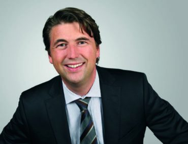 nicko Cruises-Chef heuert als „Undercover Boss“ unbemerkt auf “seinen” Schiffen an