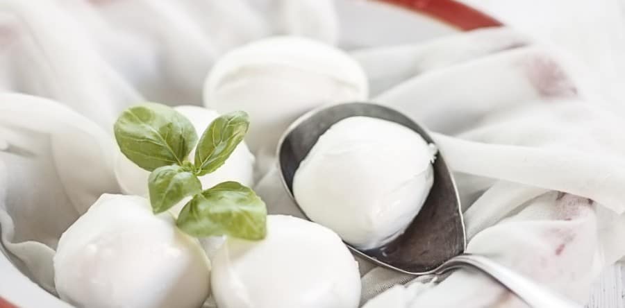 Novum in der Kreuzfahrt: Costa produziert italienischen Büffelmozzarella an Bord
