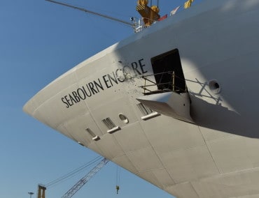 Aufschwimmen des Ultra-Luxus-Kreuzfahrtschiffes Seabourn Encore