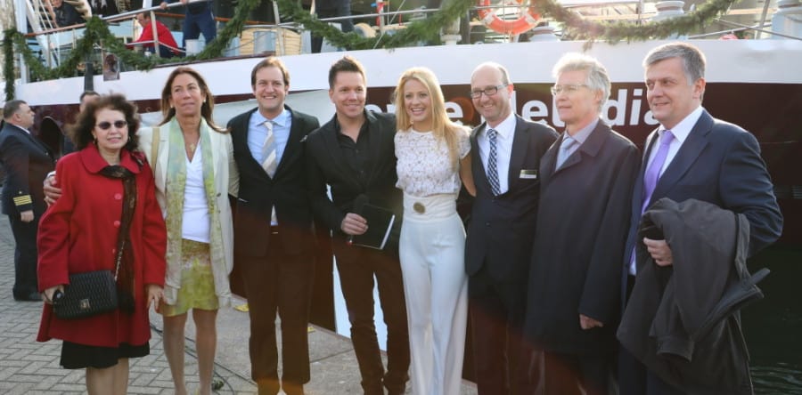 Christa Rigozzi taufte in Basel Excellence Allegra und Excellence Melodia