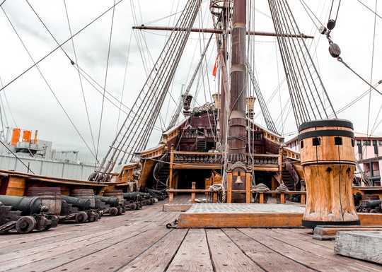 Die weltweit erste Piraten-Kreuzfahrt mit Schatzsuche startet 2016