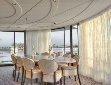 Das neue Scylla-Flusskreuzfahrtschiff, die MS Grace wurde getauft