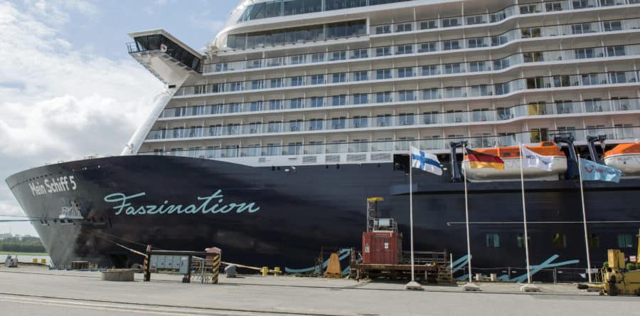 Mein Schiff 5 an TUI Cruises übergeben