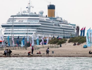 Warnemünder Woche feiert 100. Costa Anlauf