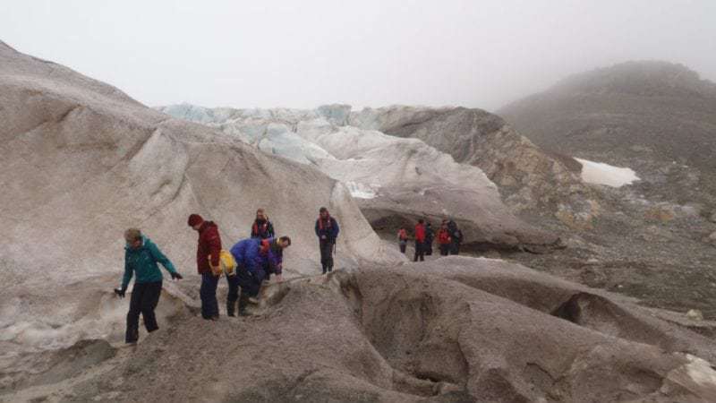 Wanderung auf Eisbergen (Bild Caroline Lasson)