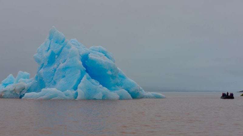 Faszinierender Blauer Eisberg (Bild Mattias Henningsson)