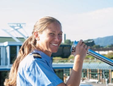 Erste Dampfschiffkapitänin der Schweiz