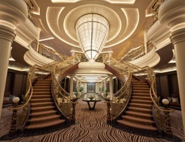 552 Crewmitglieder für 750 Gäste an Bord der Seven Seas Explorer