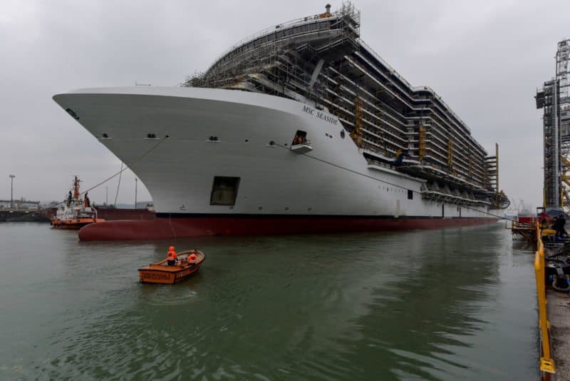 MSC Seaside hat erstmals Wasser unter dem Kiel