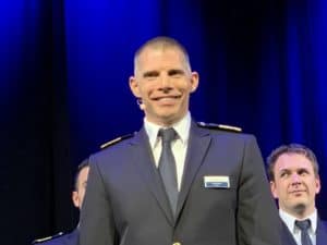 Der Schweizer Tom Roth ist Kapitän auf der Mein Schiff 2 von TUI Cruises (Bild Stieger)