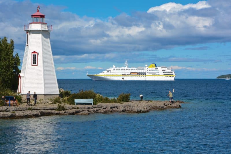 Mit der MS Hamburg 4.000 Kilometer durch den faszinierenden Amazonas-Dschungel