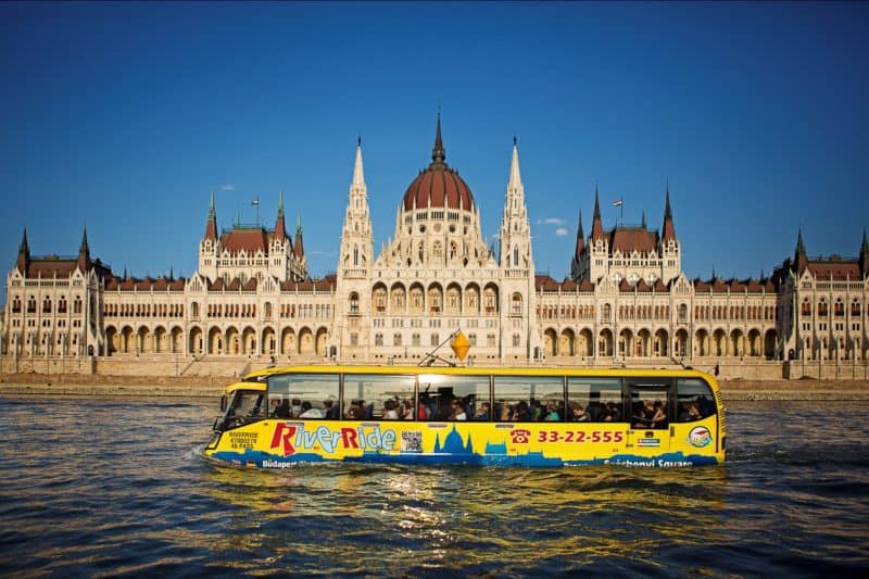 Von den Dächern Stockholms zu den stillen Örtchen Berlins