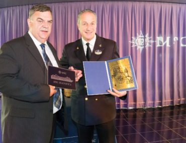 MSC Magnifica feiert Erstanlauf in Warnemünde