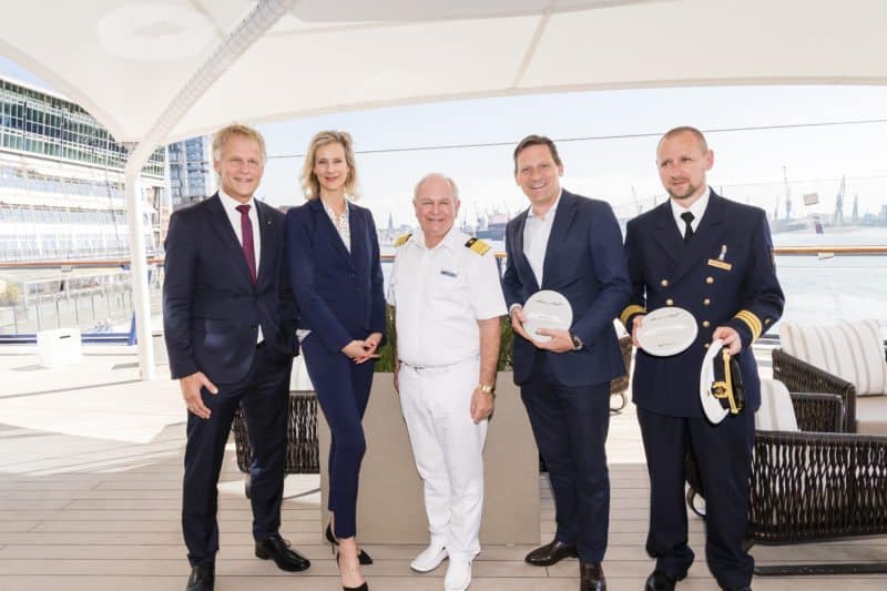 Mein Schiff 6 erstmals in Hamburg