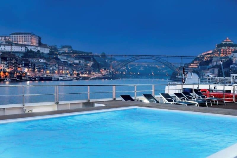 Flussschiffahrten im weltberühmte Douro-Tal sind im Trend
