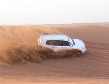 Coole Touren durch die heiße Wüste Dubais