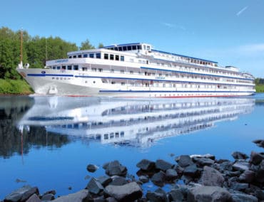 MS Rossia lädt zu Russisch Unterricht und Wodka Verkostungen