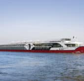 Schiffsbesichtigungen bei nicko cruises: Flussschiffe hautnah erleben