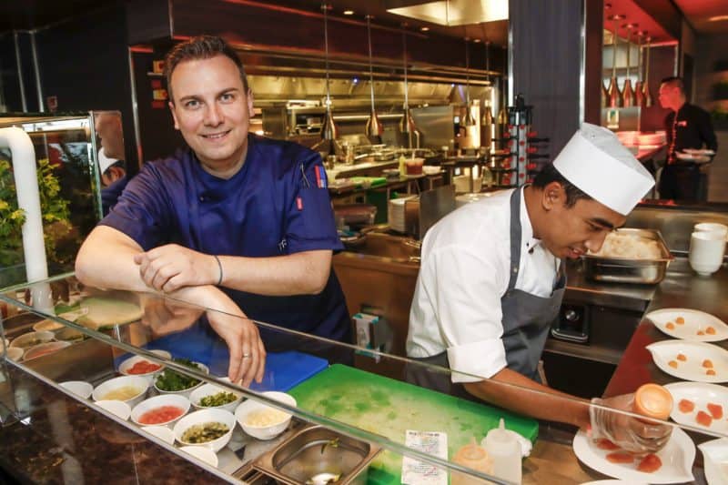 Meet & Greet mit Sternekoch Tim Raue an Bord der Mein Schiff Flotte