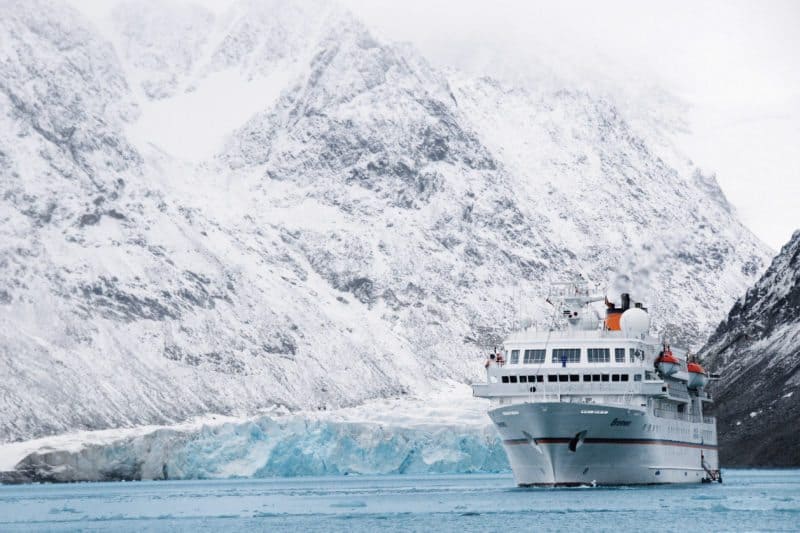 Hapag-Lloyd Cruises verkauft die MS Bremen an Schweizer Reederei