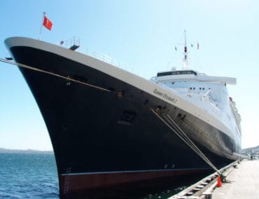Cunard feiert 50. Jubiläum der Queen Elizabeth 2 an Bord der Queen Elizabeth