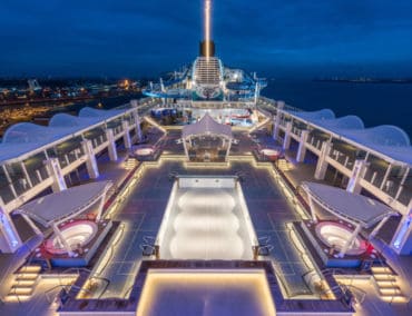 Meyer Werft liefert Kreuzfahrtschiff World Dream ab