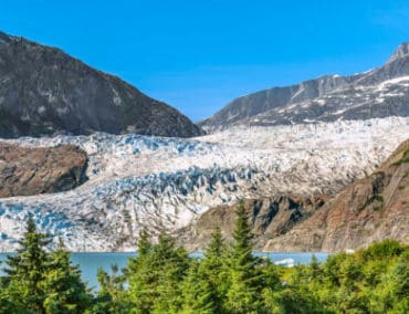 Premieren Kreuzfahrt für Queen Elizabeth in Alaska