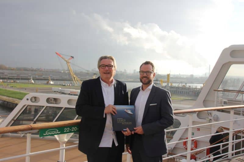 Neues Buch: Leben mit einer Königin – Vom Alltag an Bord der Queen Mary 2