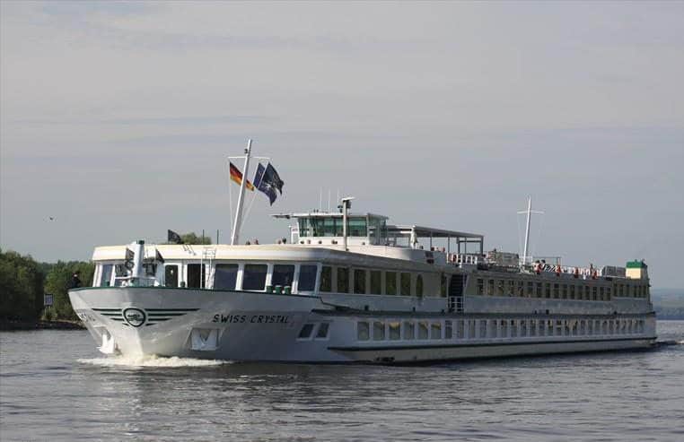 Unfall des Flusskreuzfahrtschiffs MS Swiss Crystal auf dem Rhein