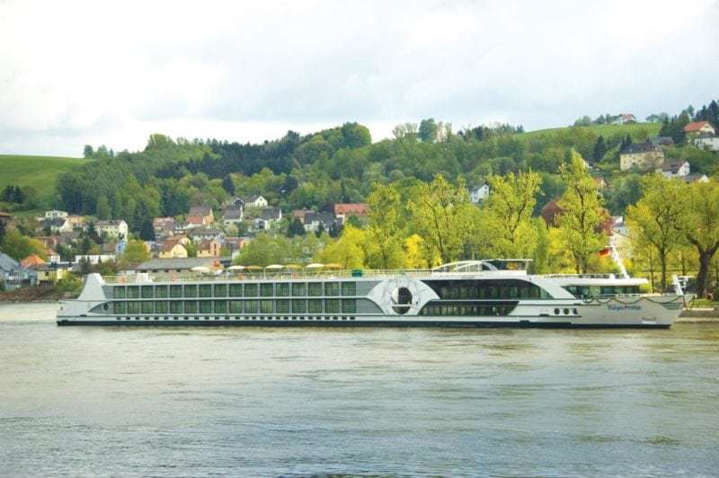 Apfelkönigin taufte in Basel die Thurgau Prestige