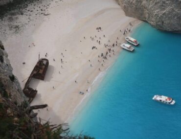 Strand mit berühmtem Schiffswrack Panagiotis auf Zakynthos bleibt gesperrt