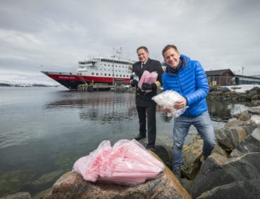 Hurtigruten sagt Plastik den Kampf an und verbannt Einwegplastik auf allen Schiffen