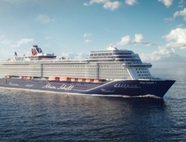 TUI Cruises setzt Wachstumskurs fort und übernimmt Mein Schiff 1 in Turku / Finnland