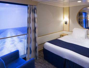 Navigator of the Seas von Royal Caribbean legt in Hamburg an
