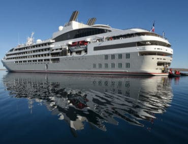 Expeditionsyacht Le Soléal bringt eine französische Brise nach Hamburg