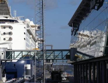 Seehafen Kiel investiert in Umwelttechnologie – Norwegenkai erhält Landstromanlage