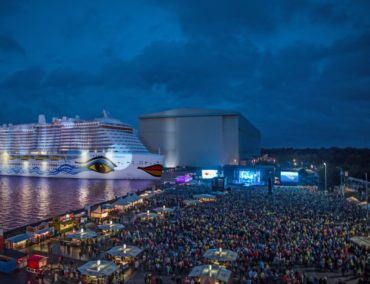 AIDA und Bild am Sonntag suchen gemeinsam Tauffamilie für AIDA Nova