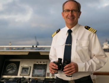 Thilo Natke und Axel Engeldrum übernehmen Kommando der Hanseatic nature
